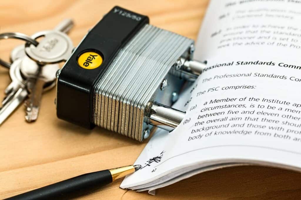 Keys, a lock and a contract